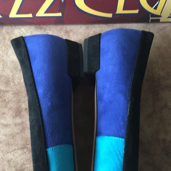 PRADA NIB RARE AUTHENTIC BLUE COLOR BLOCK DESIGN SUEDE FLATS. - Picture 7 of 13